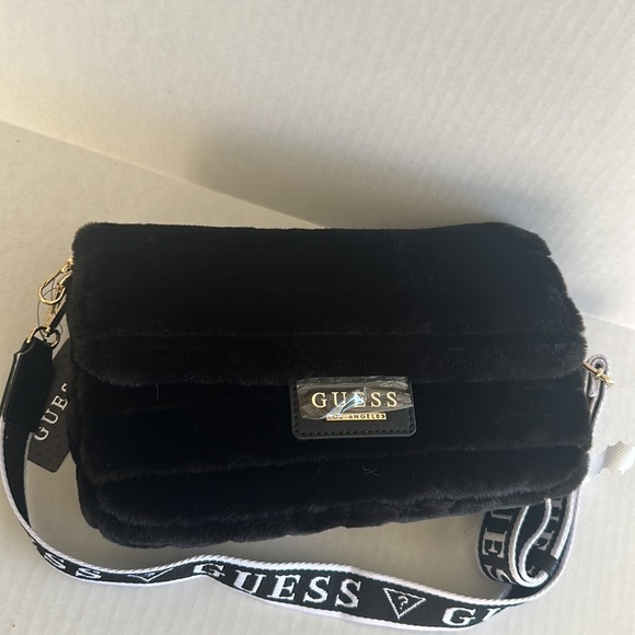 New GUESS Liddie Crossbody - Picture 1 of 8